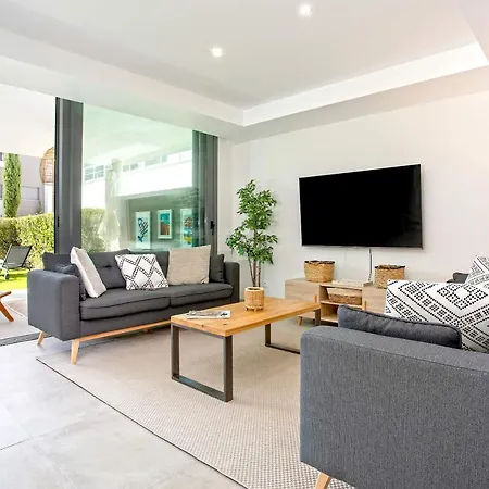 Genteel Terrace Apartment